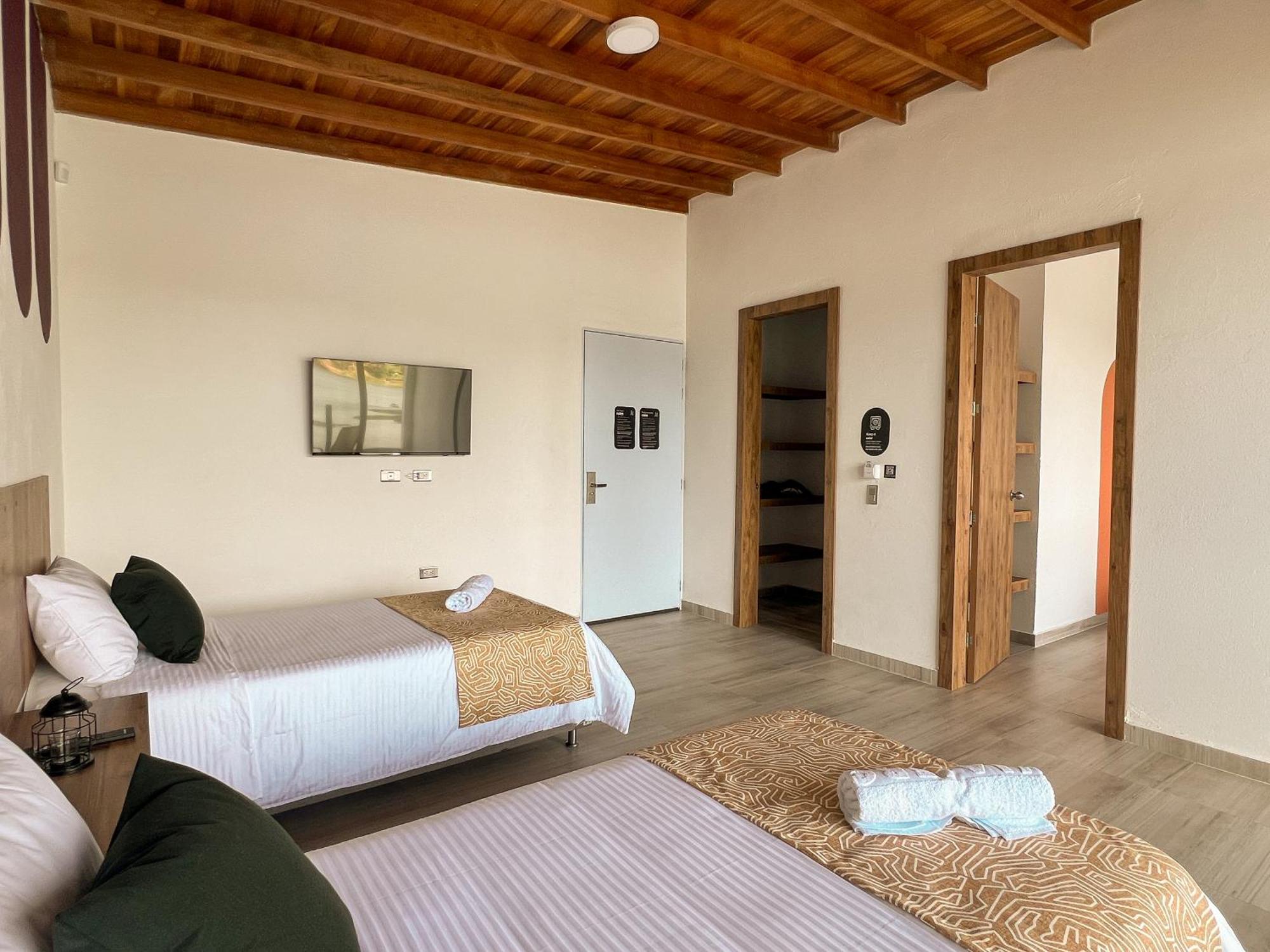 Viajero Guatape Hostel & Lake Club Habitación foto